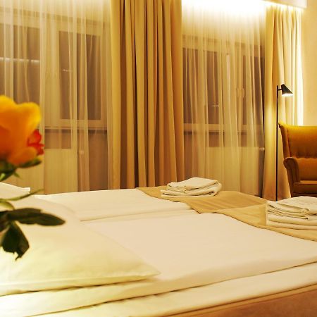 Hotel Relax Kęty Buitenkant foto