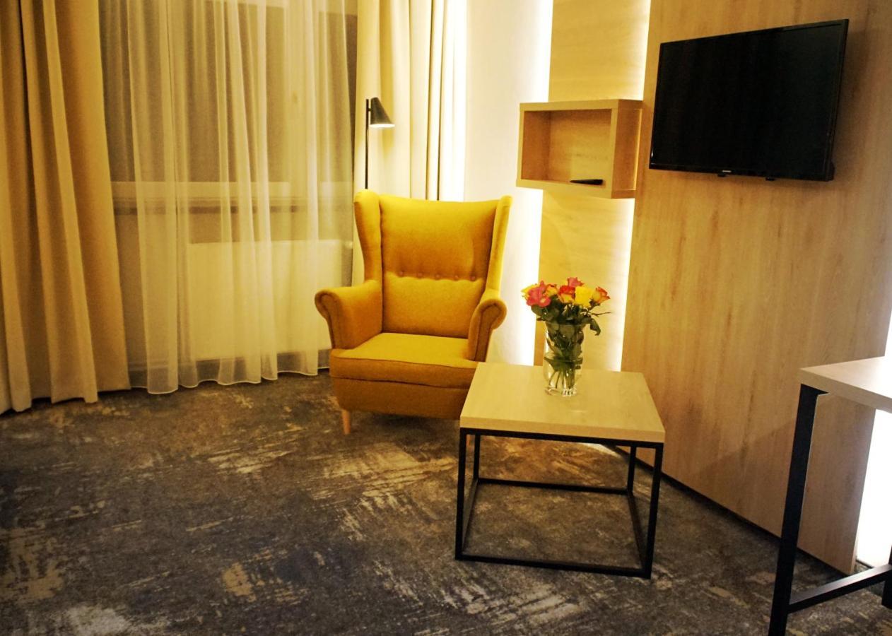 Hotel Relax Kęty Buitenkant foto